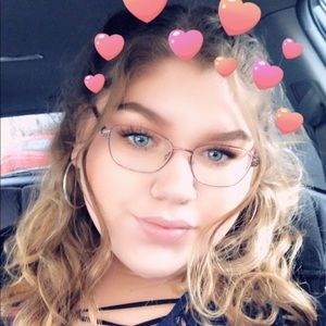 Meet your Posher, Jules